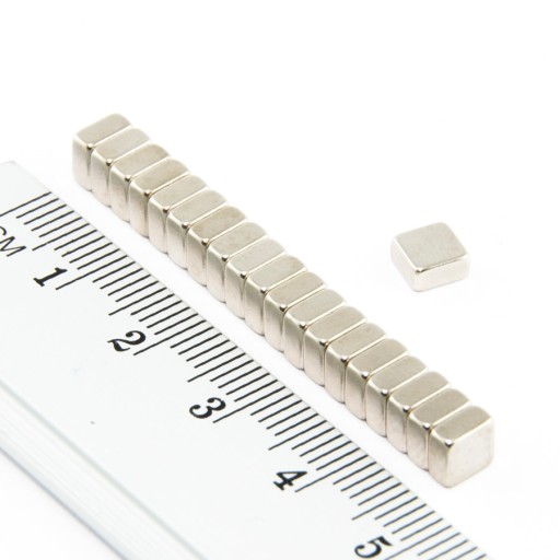 NEODYMOVÝ MAGNET TANIER 5x5x2,5 N38 30 KS