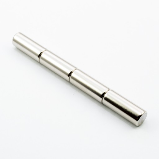VALEC NEODYMOVÝ MAGNET 8x20 N38 SADA 3 ks