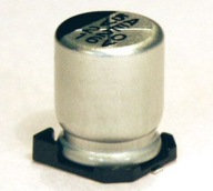 Elektrolytický kondenzátor SMD 22UF 16V 10 ks.