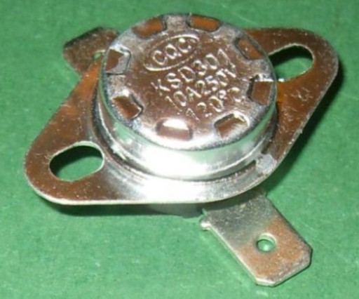 Tepelný spínač 10A 250V 120C otvorený (2239)