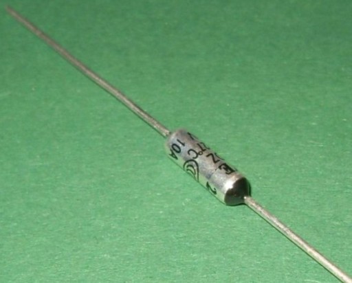 TEPELNÁ POISTKA 10A 250V 227 C stupňov (1379)