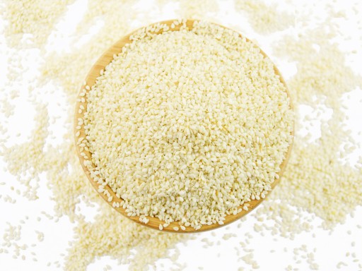 LÚPANÉ SEZAMOVÉ semienka biele 1kg - MIGOskupina