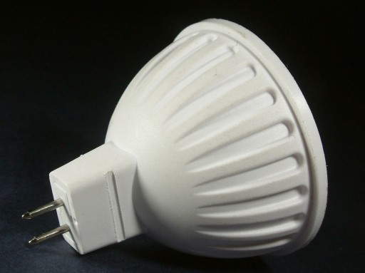 JAK 35W LED ŽIAROVKA 12 SMD MR16 12V AC/DC LED GU5.3 teplá biela