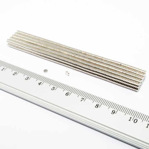 VALEC NEODYMOVÝ MAGNET 3x1 N38 SADA 100 KS