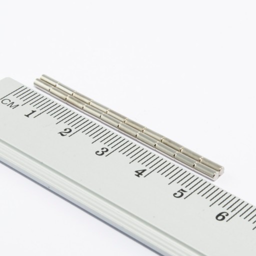 VALEC NEODYMOVÝ MAGNET 2x5 N38 SADA 50 KS