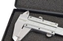 Analógové strmeň 150mm vernier 0,02 kov