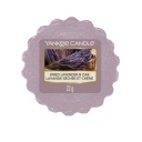 YANKEE CANDLE s vôňou levandule a dubu