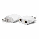 Zásuvkový adaptér z Európy EÚ do USA