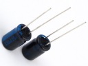 KONDENZÁTOR 330uF / 25V 8x11mm 105* JAMICON 5KS