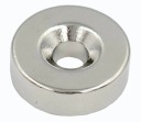 SILNÝ NEODYMOVÝ MAGNET 15x5 mm S OTVOROM 7,5/4,5 mm NA SKRUTKU