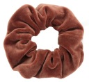 VELÚROVÁ MLIEČNA ČOKOLÁDA SCRUNCHIE RUB NA VLASY