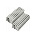 Silný plochý neodymový magnet 10x3x2 mm 10 kusov