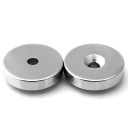 NEODYMIOVÝ MAGNET S OTVOROM NA SKRUTKU Otvor 30X5 mm. 8,5/4,5 N38 STRONG