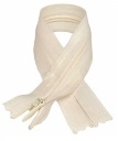 Skrytý zips tuhý púdrový krém 22 cm