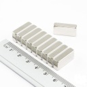 Neodymový tanierový magnet 10x5x1mm