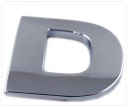 L4W77 ZNAK PÍSMENO CHROMOVANÉ PÍSMENO D D VEĽKÉ 5,6CM 89515