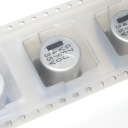 SMD elektrolytický kondenzátor 470uF 35V 12,5x13,5mm 20% x2
