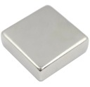 SILNÝ NEODYMOVÝ TAŠŤOVÝ MAGNET 15x15x5 / NEODYMOVÉ MAGNETY /