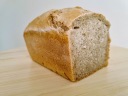 KYSNUTÝ ŠPALOVÝ CHLIEB Z CERTIFIKOVANEJ MÚKY 500 G + DARČEK