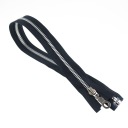 YKK zips 48cm ČIERNA s očkom