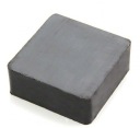ANIZOTRPICKÝ FERITOVÝ MAGNET 20x20x5mm 10 ks.