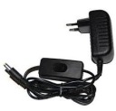 Zásuvný LED zdroj 2A 24W 12V s vypínačom