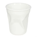 DRVENÝ hrnček VYPADÁ AKO VYTVORENÝ PORCELÁN