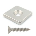 NEODYMOVÝ TALÍROVÝ MAGNET S OTVORMI na skrutky 18x18x3mm otvor 8/4 HUNTER