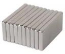 Silný plochý neodymový magnet 8x4x2mm 10ks