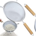 VEĽKÝ KUCHYŇSKÝ SITOK S RÚČKOU KOVOVÝ CEDNÍK NA MÚKU, JEMNÉ SIEŤKY, VEĽKÝ