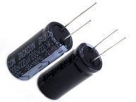 KONDENZÁTOR 220uF / 200V 18x36mm 105*C JACKCON LHK