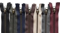 KOVOVÝ Zips NA BUNDU 85cm - 6 FAREB