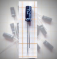 ART Cond.ELEKTROLYT 22uF/63V Cena za 20ks!!!