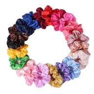 Jemná k vlasom Erry Scrunchies Eraser - módne farby
