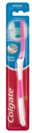 Stredná zubná kefka Colgate Extra Clean