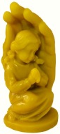 Sviečka GIRL IN HAND z včelieho vosku S068