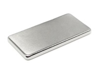 SILNÝ TANIER NEODYMOVÝ MAGNET 40x20x3