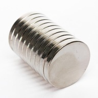 SILNÝ VALEC NEODYMOVÝ MAGNET 8X2MM 10 KS VALEC