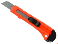 REZAČ NA TAPETY TAPECIAK VYMENITEĽNÁ ČEPEL 18mm 0,5mm