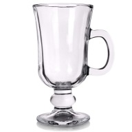 Pohár ľadového LATTE, zákusky, varené víno, horúca čokoláda
