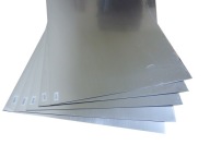 GRAVÍR LAMINÁT NA FRÉZKU POŠKODENÝ S VADY, STRIEBORNÁ / ČIERNA