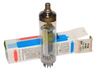 PY88 RFT NOS NIB lampa