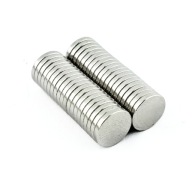 VALEC NEODYMOVÝ MAGNET 7x1 N38 SADA 40 KS