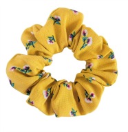 Gumička do vlasov Scrunchies, žltá, s kvetmi, gumička, gumička