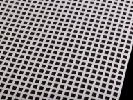 Plastové plátno na techniku ​​tapiko, 17 ôk na 10 cm, 41x59 cm, priehľadné