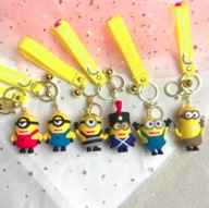 PRSTEŇ NA KĽÚČE MINIONS KRÁSNY KAŽDÝ DEŇ 20CM KEVIN BOB GRU PRÍvesok