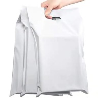 BIELE KURIÉRSKE FÓLIOVÉ BALENIA S RÚČKOU 260x350+70 50 ks