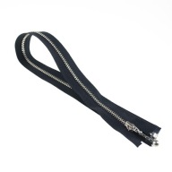 YKK zips, 40 cm, ČIERNA farba, ukončený očkom