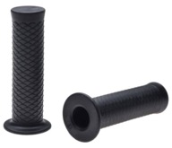 Radenie na riadidlá motocykla Retro gumové stupnice čierne 22 / 24,5 - 123 mm
