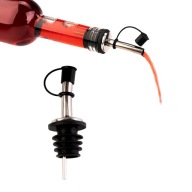KOVOVÝ DÁVKOVAČ NA VÍNNE, OLIVOVÉ, ALKOHOLOVÉ NÁPLNE S GUMOVOU ZÁTKOU